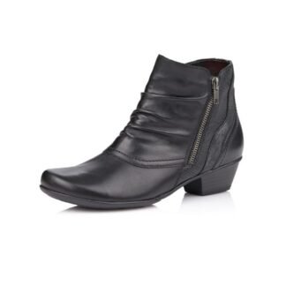 Steve Madden Classic Boots