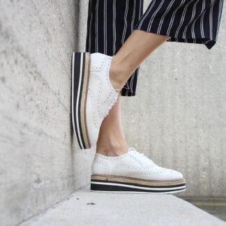 Levi's Essential Oxford Shirt